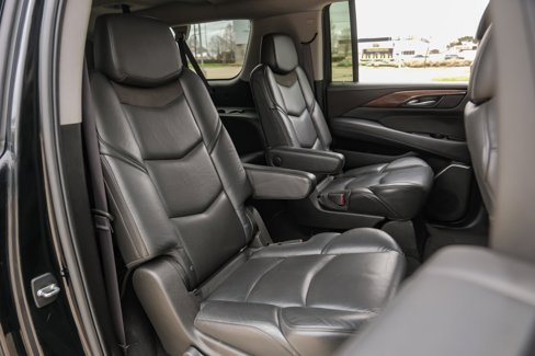 Used 2017 Cadillac Escalade ESV Luxury image 36