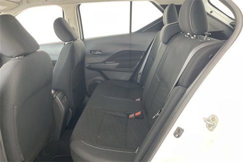 Used 2021 Nissan Kicks SV image 41