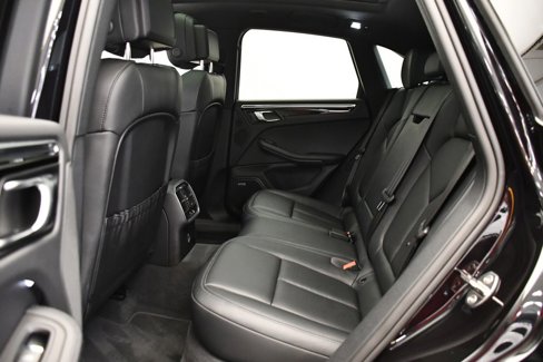 Certified 2025 Porsche Macan Turbo image 45