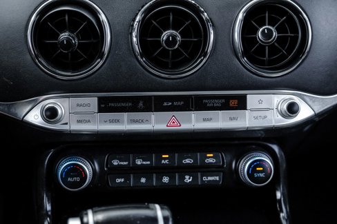 Used 2019 Kia Stinger Premium image 30