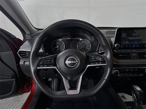 Used 2024 Nissan Altima 2.5 SR image 8