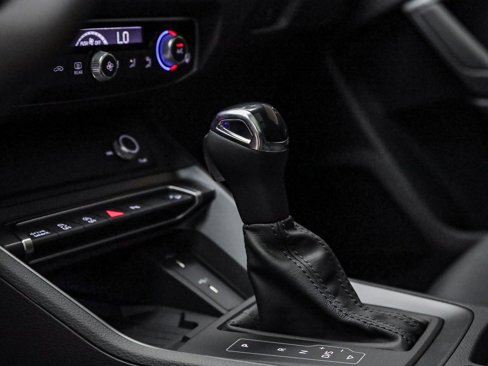 New 2025 Audi Q3 2.0T Premium image 26