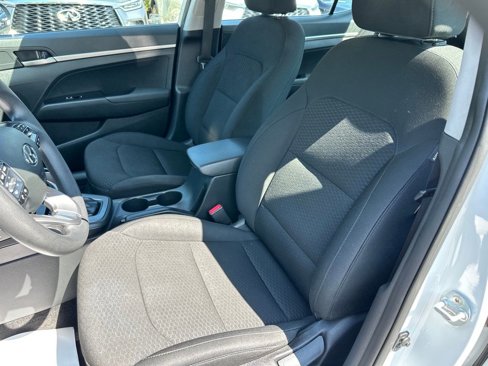 Used 2019 Hyundai Elantra SE w/ Cargo Package image 14