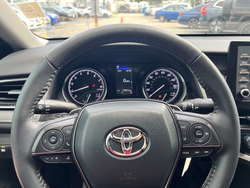 Used 2022 Toyota Camry SE image 24