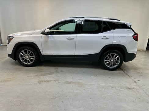 Used 2022 GMC Terrain SLT w/ Infotainment Package II image 9