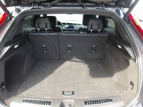 Used 2023 Cadillac XT4 Premium Luxury image 8