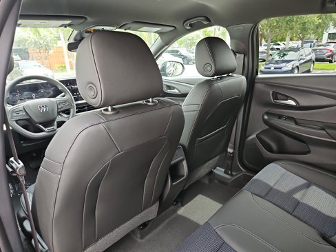 New 2025 Buick Envista Preferred image 12