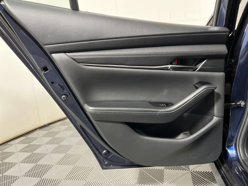 Used 2024 MAZDA MAZDA3 s image 23