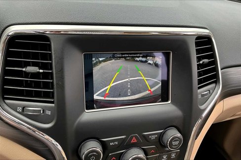 Used 2021 Jeep Grand Cherokee Laredo image 25