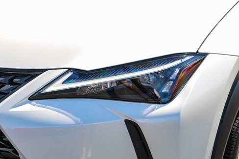 Used 2025 Lexus UX 300h FWD image 4