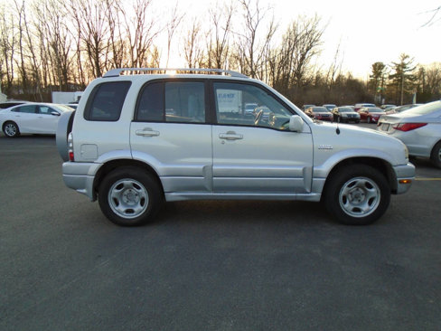 Used 2005 Suzuki Grand Vitara LX image 4