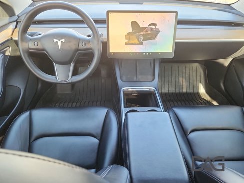 Used 2022 Tesla Model 3 Standard Range image 19