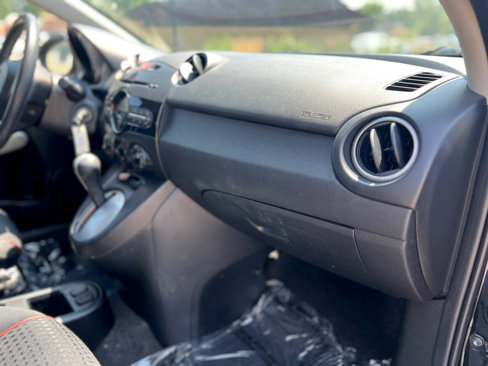 Used 2012 MAZDA MAZDA2 Touring image 33