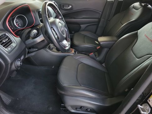 Used 2021 Jeep Compass Trailhawk image 4