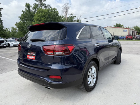 Used 2019 Kia Sorento FWD V6 image 5