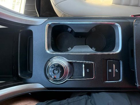Used 2019 Ford Fusion SEL image 17