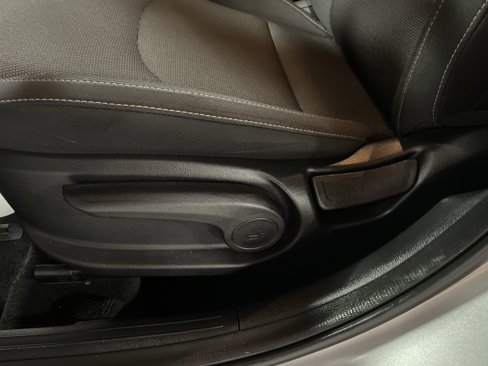 Used 2023 Kia Forte LXS image 9