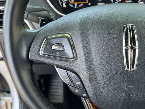 Used 2017 Lincoln MKX Reserve image 18