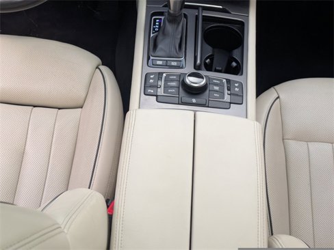 Used 2015 Hyundai Genesis 5.0 w/ Option Group 05 image 17