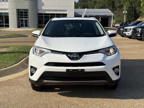 Used 2018 Toyota RAV4 XLE image 2