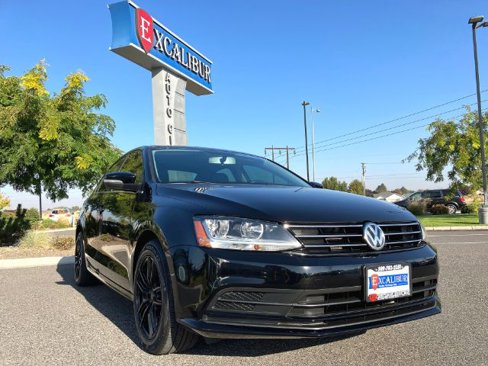 Used 2017 Volkswagen Jetta SE image 4
