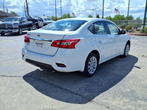 Used 2019 Nissan Sentra S image 2
