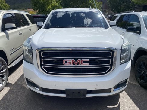 Used 2016 GMC Yukon SLT image 2
