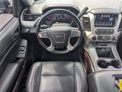 Used 2018 GMC Yukon XL SLT image 16