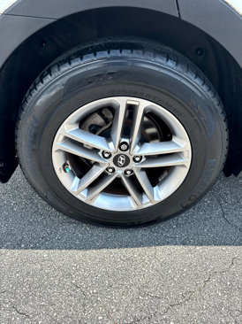 Used 2017 Hyundai Santa Fe Sport image 13