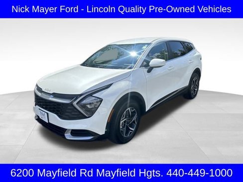 Used 2023 Kia Sportage LX image 3