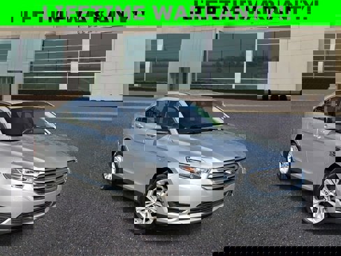 Certified 2019 Ford Taurus SE image 1