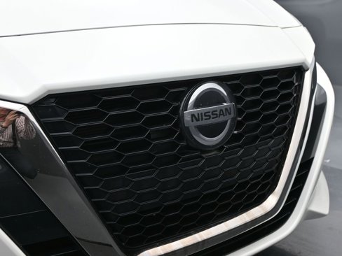 Used 2022 Nissan Altima 2.5 SR image 12