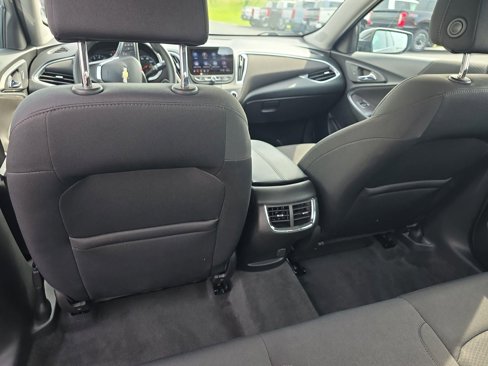 Used 2021 Chevrolet Malibu LT image 26