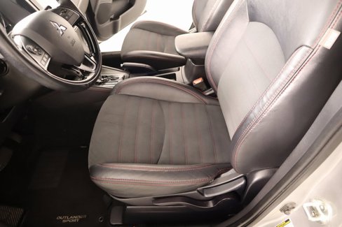 Used 2024 Mitsubishi Outlander Sport SE image 12