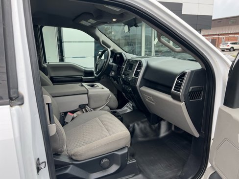 Used 2015 Ford F150 XLT image 10
