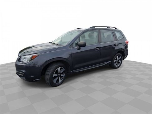 Used 2018 Subaru Forester 2.5i w/ Alloy Wheel Package image 4