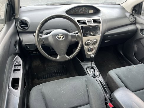 Used 2012 Toyota Yaris Sedan image 11