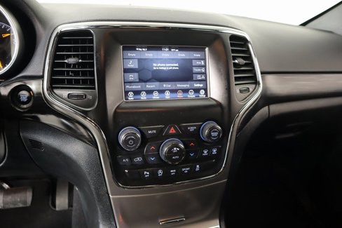 Used 2020 Jeep Grand Cherokee Laredo image 5