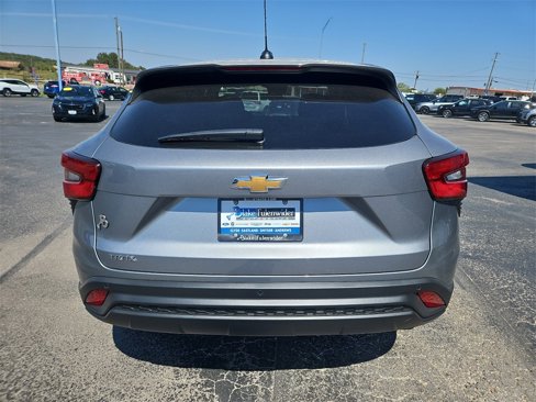 New 2026 Chevrolet Trax LS w/ LS Convenience Package image 5