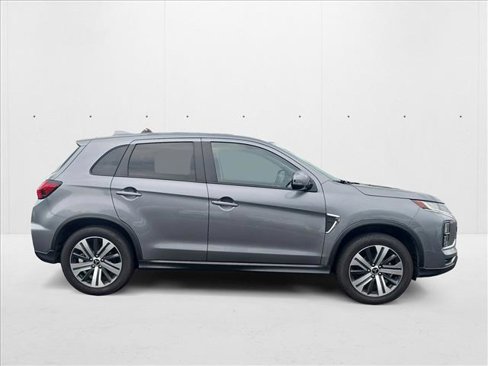 Used 2021 Mitsubishi Outlander Sport SE image 4