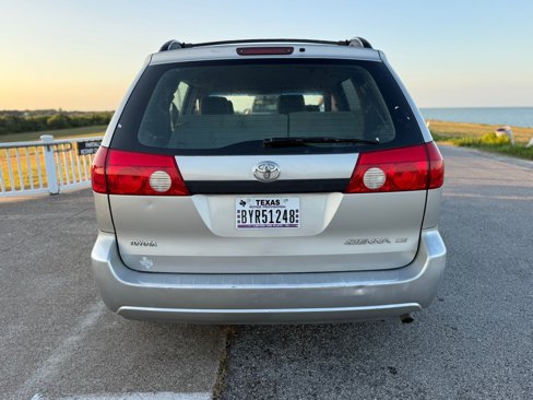 Used 2006 Toyota Sienna CE image 6