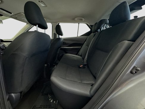 Used 2023 Nissan Kicks S image 15