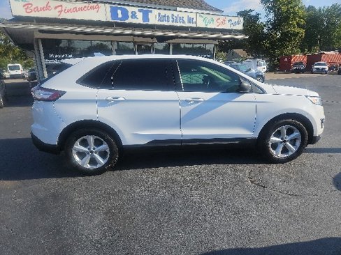 Used 2018 Ford Edge SE w/ Cargo Accessory Package image 2