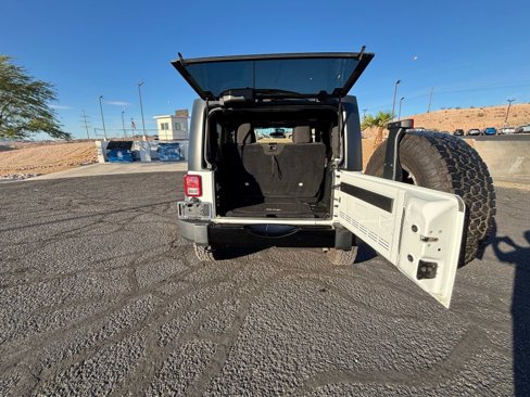 Used 2015 Jeep Wrangler Sport image 19