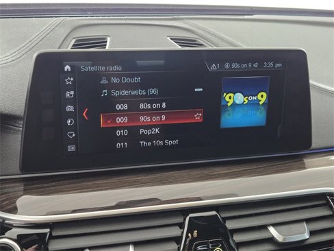 Used 2018 BMW M550i xDrive image 26