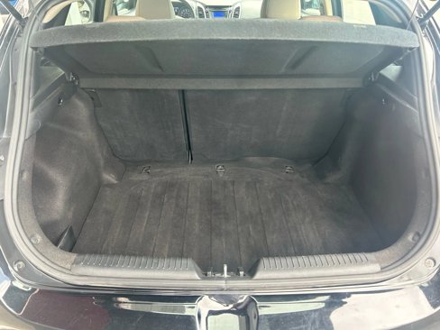 Used 2016 Hyundai Elantra GT image 16