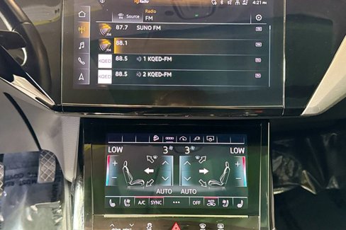 Used 2023 Audi e-tron Premium Plus w/ Premium Plus Package image 15