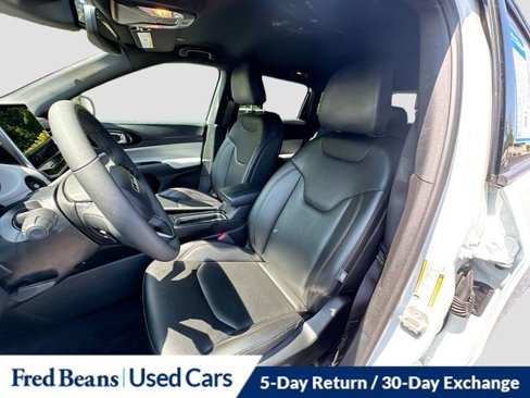 Used 2024 Jeep Compass Limited image 20