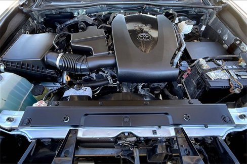 Used 2022 Toyota Tacoma SR5 image 10