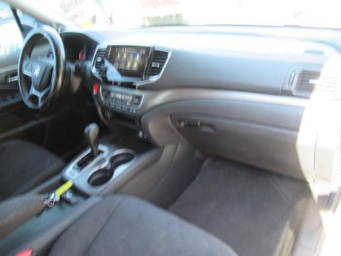 Used 2020 Honda Pilot EX image 10